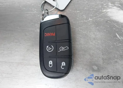 2020 Jeep Grand Cherokee Limited X 4X4 z USA, uszkodzony, nr VIN 1C4RJFBT4LC106890